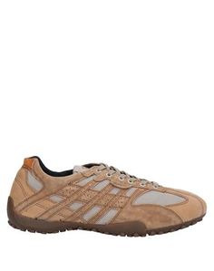 Низкие кеды и кроссовки Geox