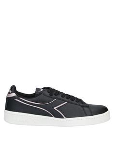 Низкие кеды и кроссовки Diadora