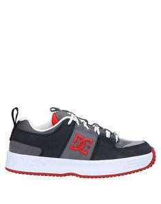 Низкие кеды и кроссовки DC Shoes