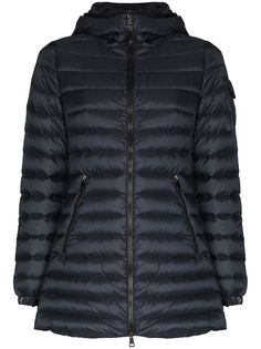 Moncler пуховик с нашивкой-логотипом