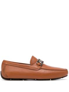Salvatore Ferragamo лоферы с декором Gancini