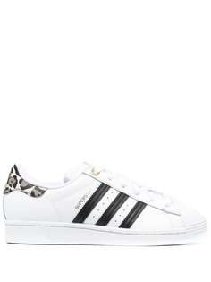 adidas кеды Superstar с анималистичным принтом