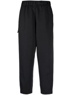 Nike укороченные брюки Sportswear Tech Pack