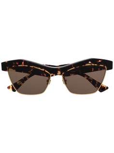 Bottega Veneta Eyewear солнцезащитные очки в полуоправе черепаховой расцветки