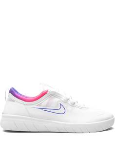 Nike кроссовки Nyjah Free 2