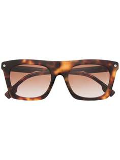 Burberry Eyewear солнцезащитные очки в оправе черепаховой расцветки