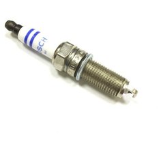 Свеча зажигания Bosch YR7MPP33 (0 242 135 509) 1 шт.