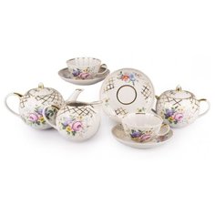 Сервиз чайный. Дулёвский фарфоровый завод. Форма Тюльпан. Рисунок Саксонский букет. 15 предметов.