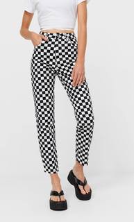 Stradivarius Джинсы Mom Fit Облегающего Кроя В Клетку Черный 44