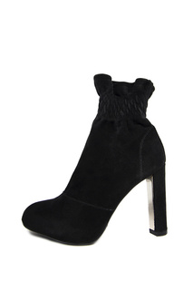 Сапоги Stuart Weitzman