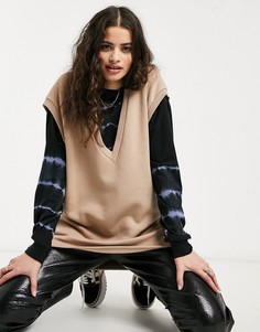 Бежевый oversized-жилет с V-образным вырезом Bershka