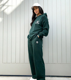 Темно-зеленый oversized-худи и прямые джоггеры с вышивкой ASOS DESIGN Petite
