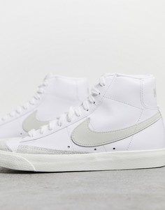 Белые кроссовки средней посадки с зелеными вставками Nike Blazer 77-Белый