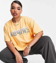 Оранжевая укороченная футболка свободного кроя с принтом ASOS DESIGN Curve-Оранжевый цвет