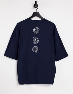 Темно-синяя oversized-футболка с принтом на спине ASOS DESIGN-Темно-синий