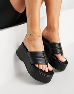 Черные шлепанцы из искусственной кожи на толстой подошве Bershka-Черный