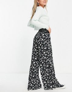 Черные брюки с широкими штанинами и цветочным принтом New Look-Черный