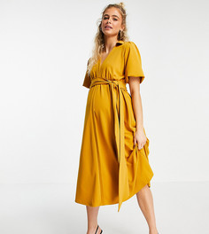 Платье миди горчичного цвета с расклешенной юбкой, запахом и поясом ASOS DESIGN Maternity-Оранжевый цвет