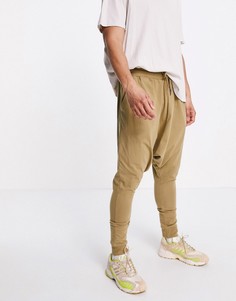 Легкие джоггеры песочного цвета с заниженным шаговым швом ASOS DESIGN-Зеленый цвет
