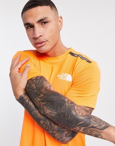 Оранжевая футболка The North Face Mountain Athletic-Оранжевый цвет