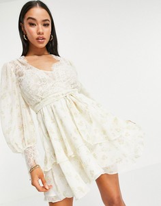 Короткое приталенное платье с цветочным узором и кружевными вставками ASOS DESIGN-Многоцветный