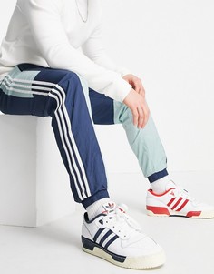 Голубые спортивные штаны adidas Originals SPRT-Зеленый