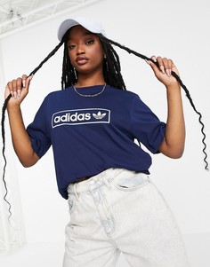 Темно-синяя футболка бойфренда с логотипом по центру adidas Originals-Темно-синий