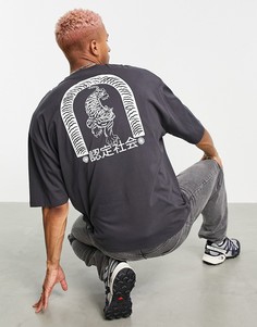 Темно-серая oversized-футболка с принтом тигра и надписью на спине ASOS DESIGN-Черный цвет