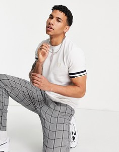 Белая футболка с абстрактной отделкой на манжетах и логотипом Fred Perry-Белый