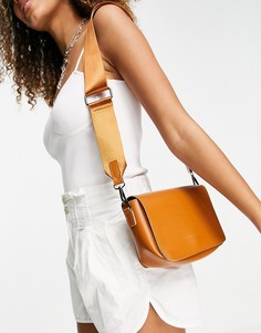 Светло-коричневая сумка с ремешком через плечо и клапаном Claudia Canova-Коричневый цвет