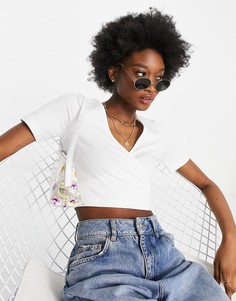 Светло-кремовый кроп-топ с запахом спереди ASOS DESIGN-Нейтральный