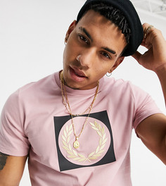 Розовая футболка с изображением лаврового венка Fred Perry – эксклюзивно для ASOS-Розовый цвет