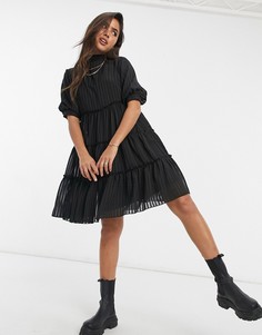 Черное платье мини с присборенной юбкой, плиссировкой и расклешенными рукавами Y.A.S-Черный