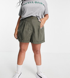 Льняные шорты цвета хаки со складками спереди и широкими штанинами ASOS DESIGN Curve-Зеленый цвет