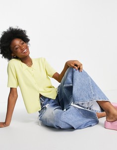 Желтый джемпер с короткими рукавами и воротником ASOS DESIGN