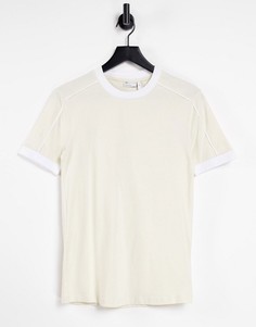 Бежевая облегающая футболка в строгом стиле c контрастной окантовкой ASOS DESIGN-Нейтральный