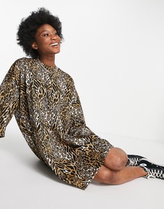 Коричневое платье-футболка в стиле oversized с фактурным леопардовым принтом ASOS DESIGN-Коричневый цвет