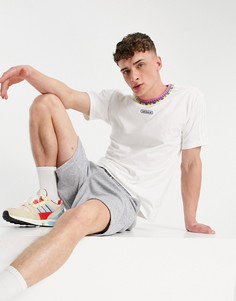 Белая футболка с отделкой в рубчик adidas Originals-Белый