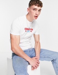Белая футболка из органического хлопка с принтом города "Brooklyn" ASOS DESIGN-Белый