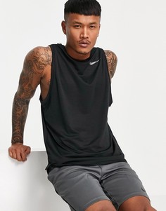 Черный жилет Nike Superset