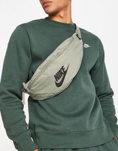 Сумка на пояс цвета пыльного хаки Nike Heritage-Зеленый цвет
