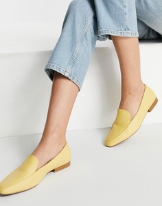Желтые лоферы на плоской подошве ASOS DESIGN Mindy-Желтый