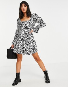 Платье мини из поплина с цветочным принтом Miss Selfridge-Белый
