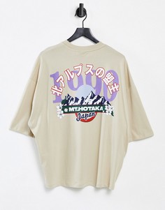 Бежевая футболка из органического хлопка в стиле oversized с принтом гор на спине ASOS DESIGN-Светло-бежевый