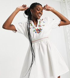 Платье мини с вышивкой и пышными рукавами Reclaimed Vintage Inspired-Белый