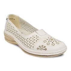Туфли женские SPUR 007-02-06 белые 40 RU