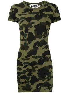 A BATHING APE® облегающее платье-футболка с камуфляжным принтом