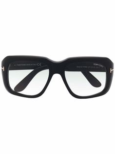 TOM FORD Eyewear солнцезащитные очки в массивной оправе