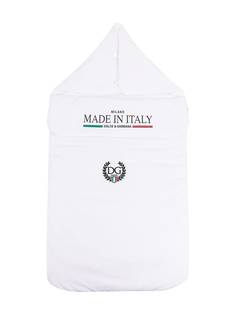 Dolce & Gabbana Kids спальный конверт DNA Italy с принтом