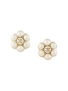 Chanel Pre-Owned серьги с искусственным жемчугом и логотипом CC